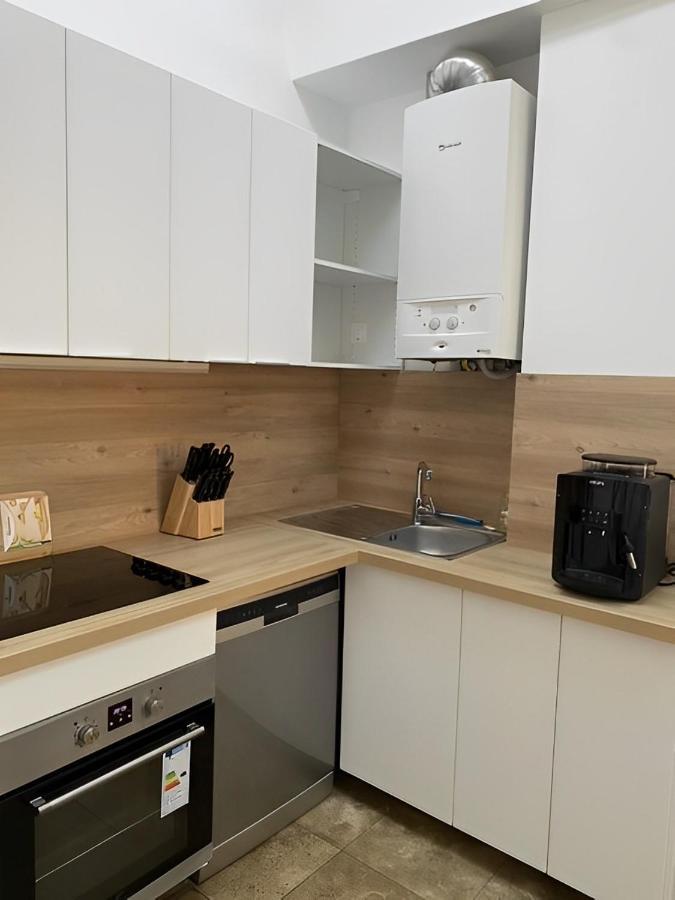 Upscale 80M2 2 Bedroom Apartment Near Champs Elysees Parigi Esterno foto