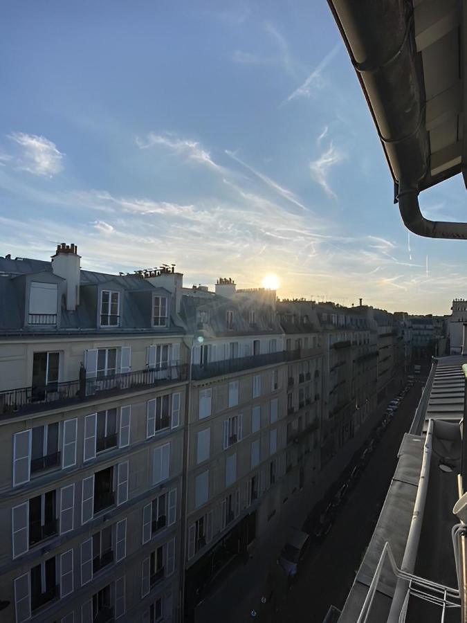 Upscale 80M2 2 Bedroom Apartment Near Champs Elysees Parigi Esterno foto